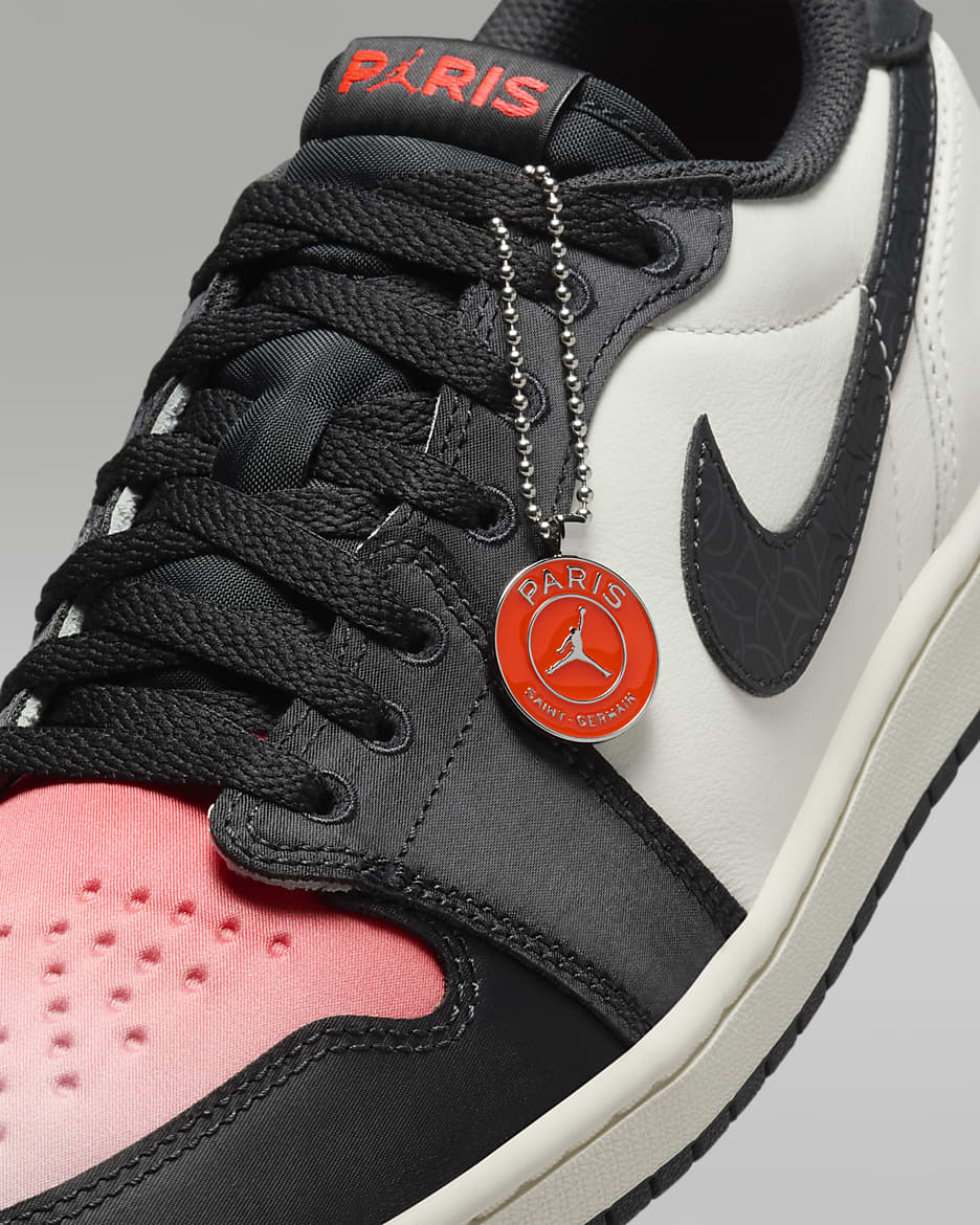 Air Jordan 1 Retro Low Paris Saint Germain Men s Shoes. Nike